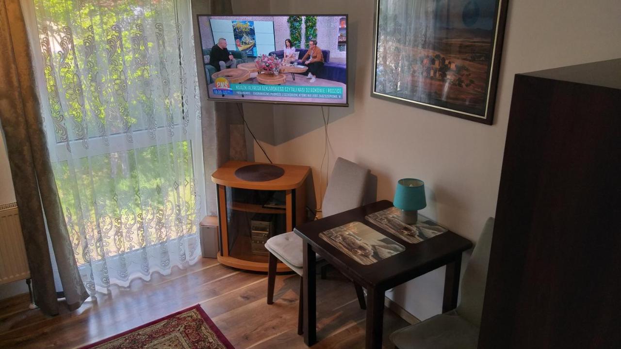 Pokoje Sobie Na Wyspie Гданск Екстериор снимка